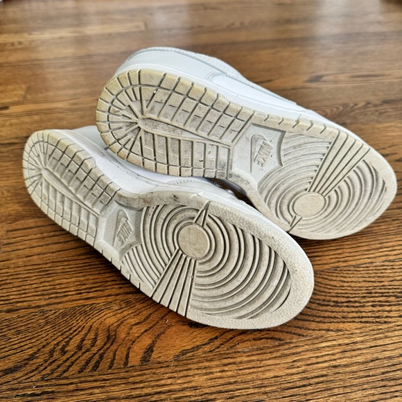 Nike Wmns Dunk Low - “Photon Dust” - Picture 8 of 8